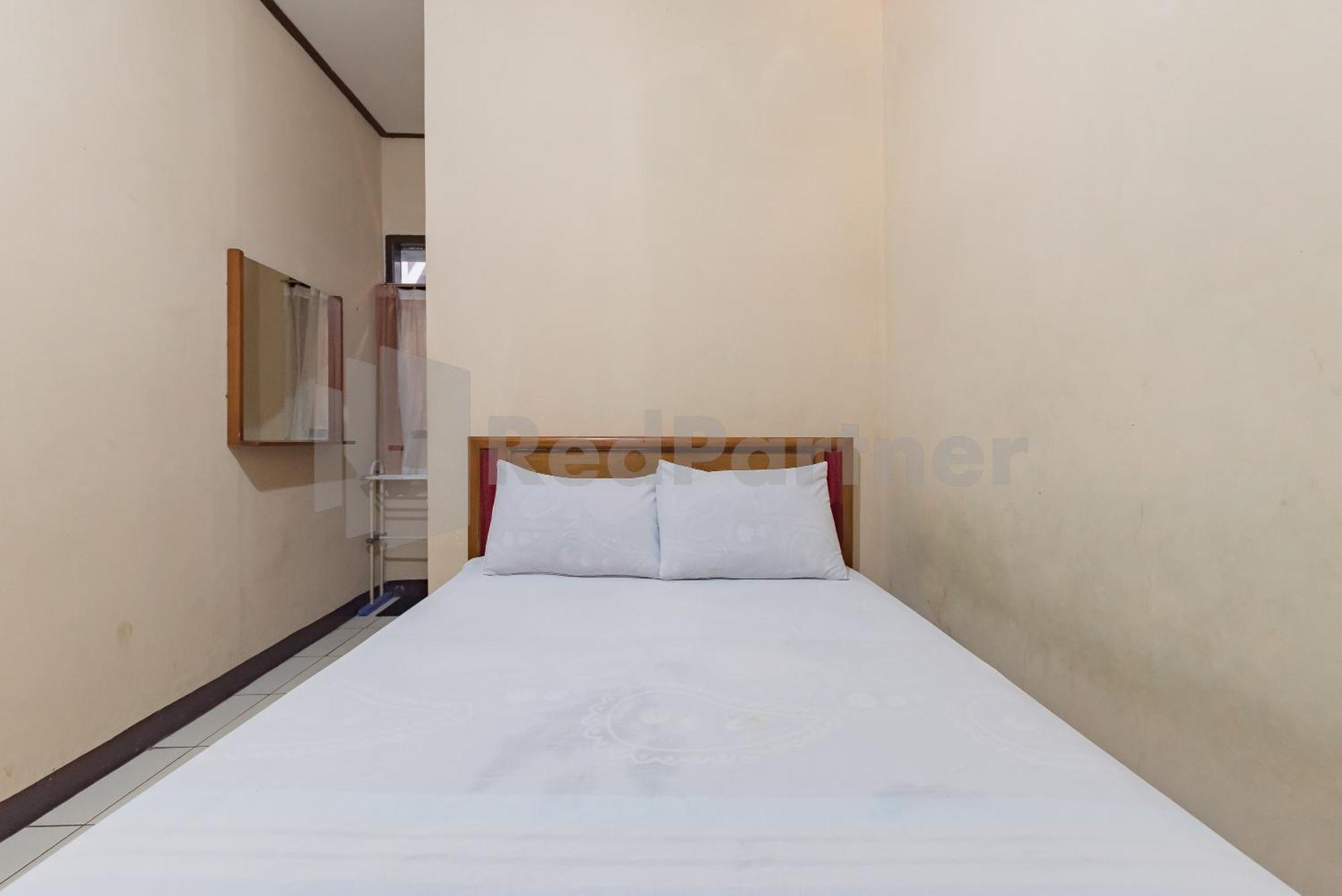 Homestay Pkpn Garut Mitra Reddoorz Esterno foto