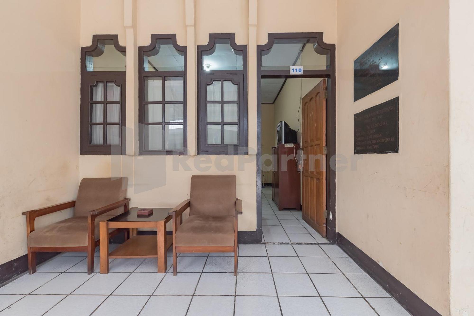Homestay Pkpn Garut Mitra Reddoorz Esterno foto