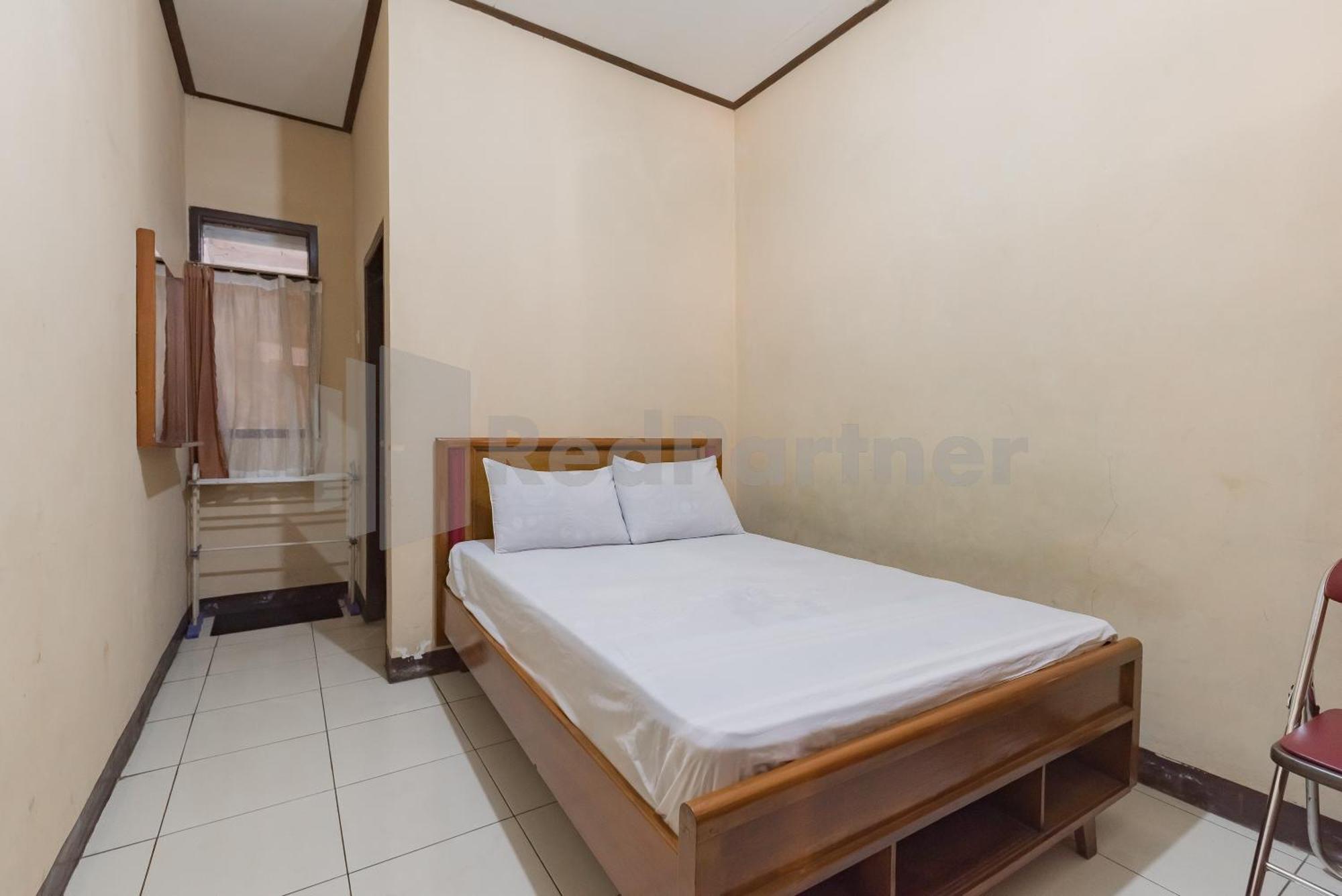 Homestay Pkpn Garut Mitra Reddoorz Esterno foto
