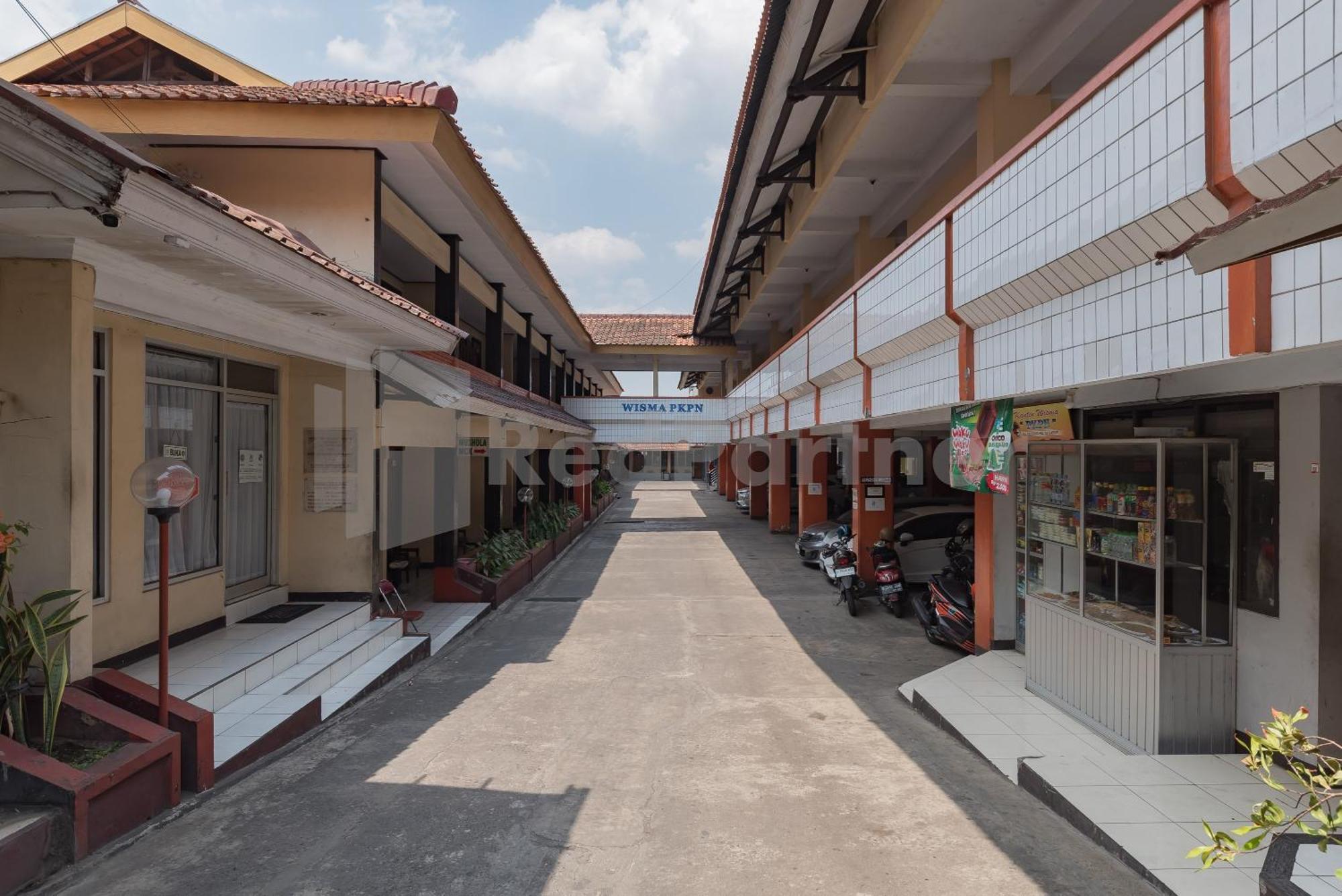 Homestay Pkpn Garut Mitra Reddoorz Esterno foto